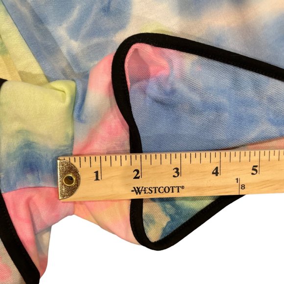 Lounge Short & Crop Top Set - Picture 9 of 11